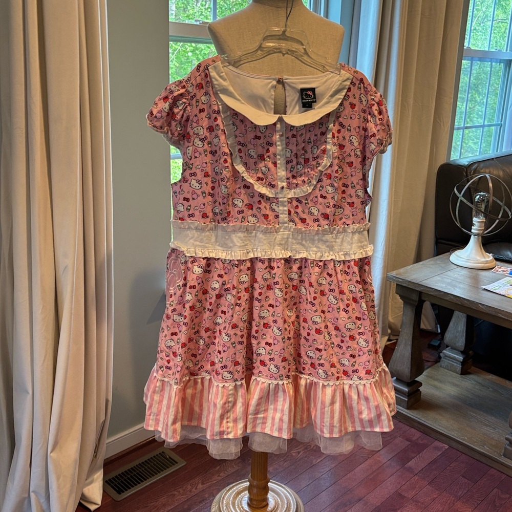 RARE Hello Kitty Dress 28 missing buttons tulle layer all over print